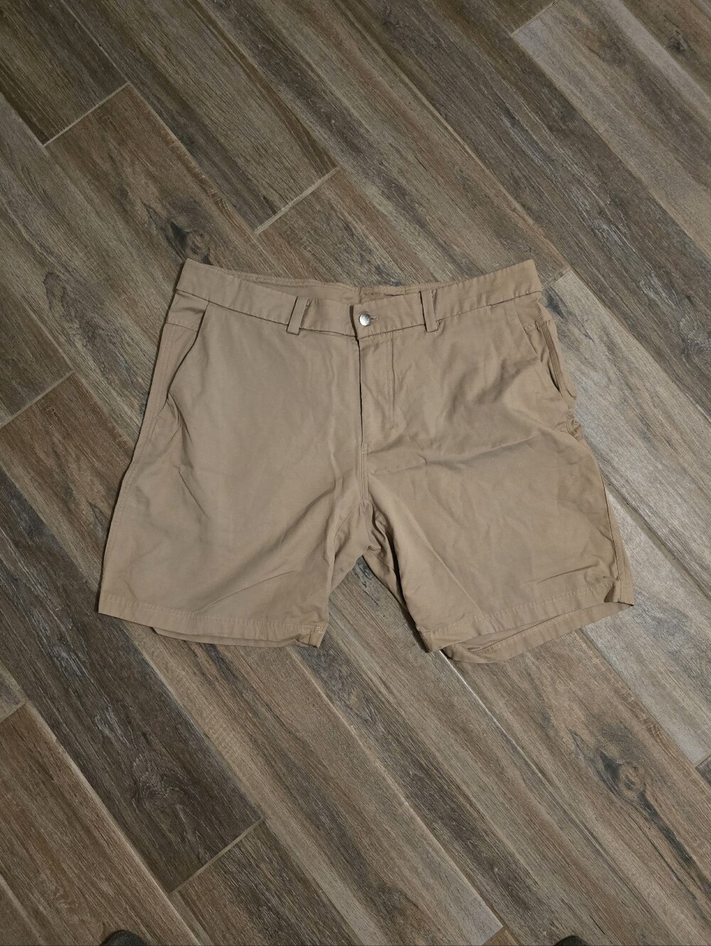 Lululemon Khaki Beige Casual Chino Flats Shorts Mens 40
